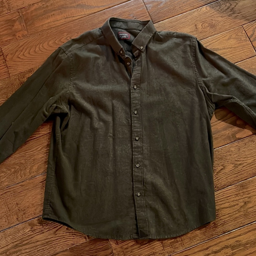 UNTUCKit Men’s XL button down shirt